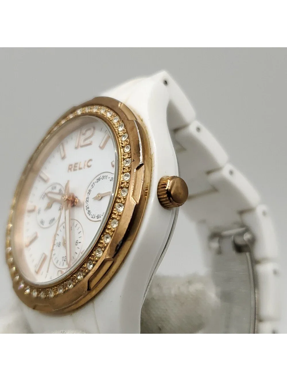 Relic ZR15626 Womens Watch 32mm Rose Gold / White New Battery